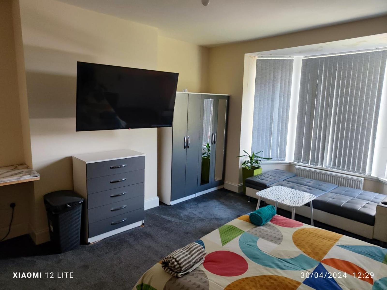 Ensuite Room With Private Bathroom At Walsall Pokoj fotografie